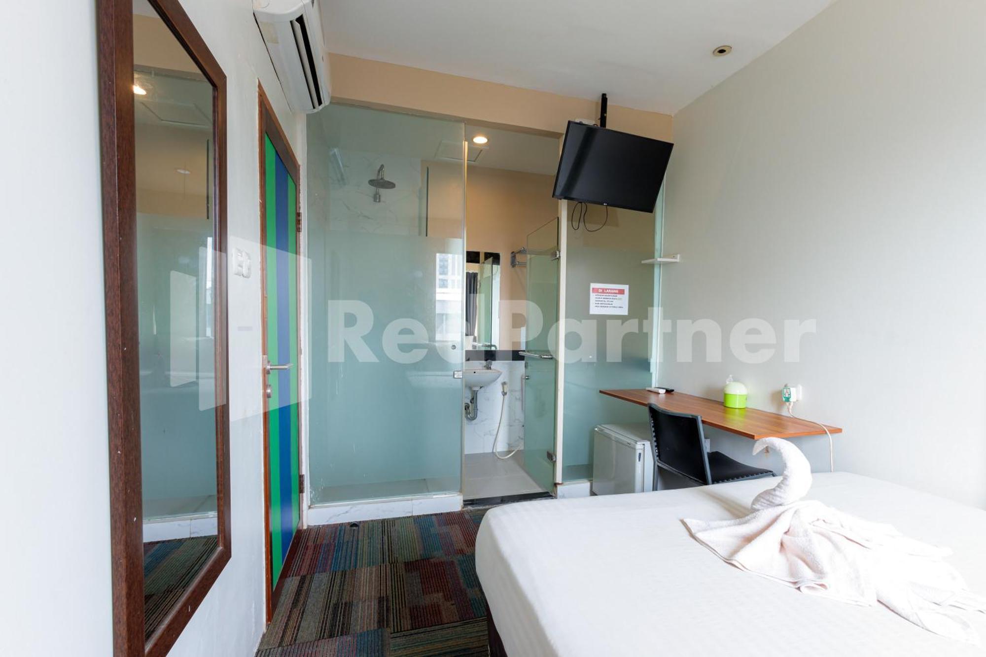 Ichiza Room Redpartner Jakarta Bagian luar foto